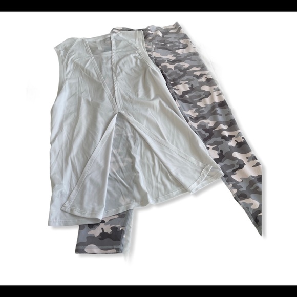 Fabletics set. - Picture 3 of 3